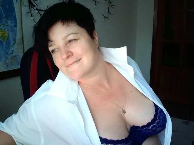 -alenyshka- on BongaCams