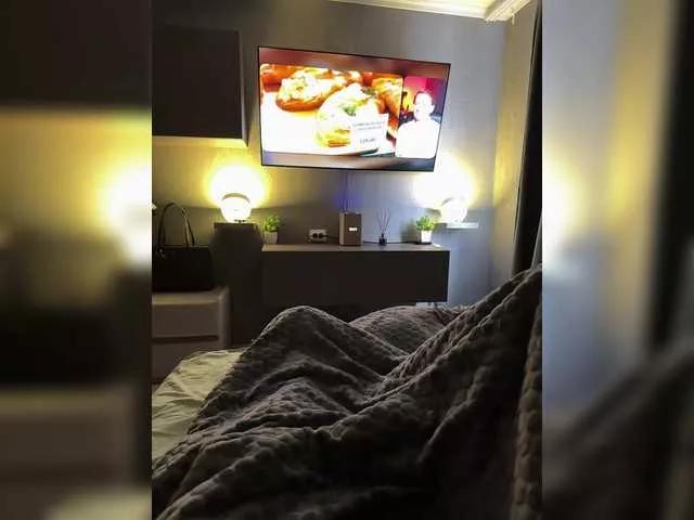 Offline AnthonyRasits on BongaCams
