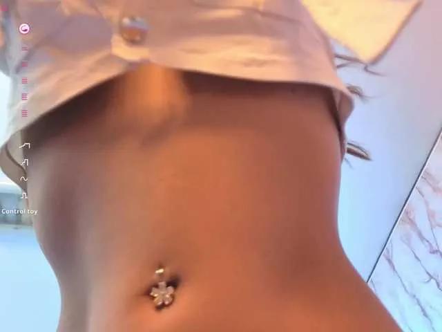 Arianne-ferrer on BongaCams 