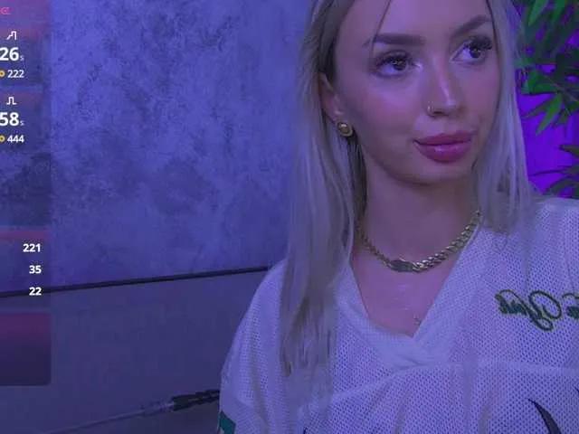 BambiKayy on BongaCams