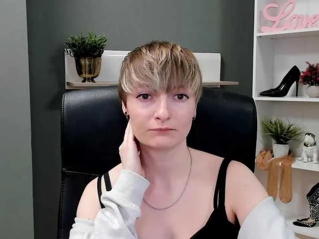 Offline BlairPlay on BongaCams