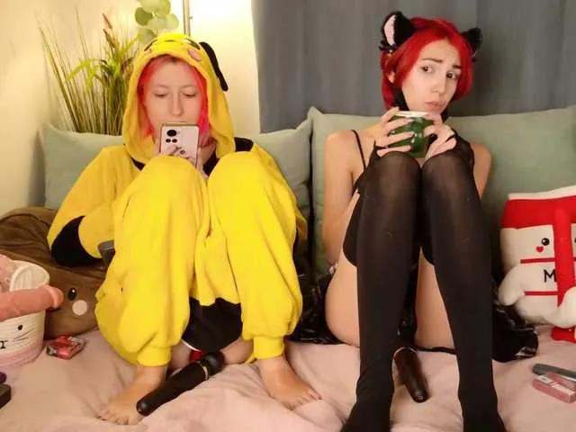 Discover Bloom-and-Shen's steaming hot stream for hypnotic wildness Bloom-and-Shen from BongaCams