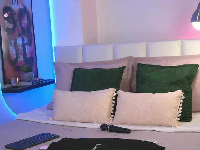 Offline Carol-Ferrer on BongaCams