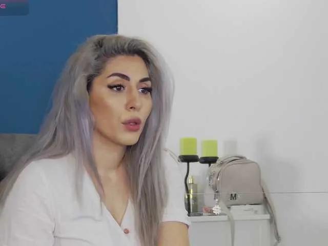 Offline CelineMeyer on BongaCams