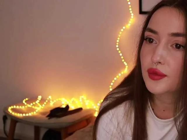 ChloeMeow on BongaCams