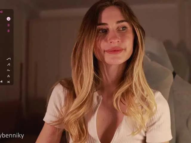 Freechat coconutkitty on BongaCams