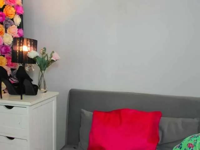 Offline CrystalPretty on BongaCams