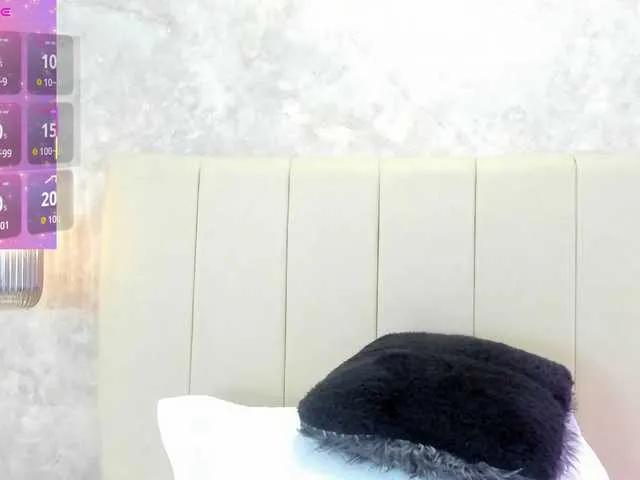 Offline Dakshaa on BongaCams