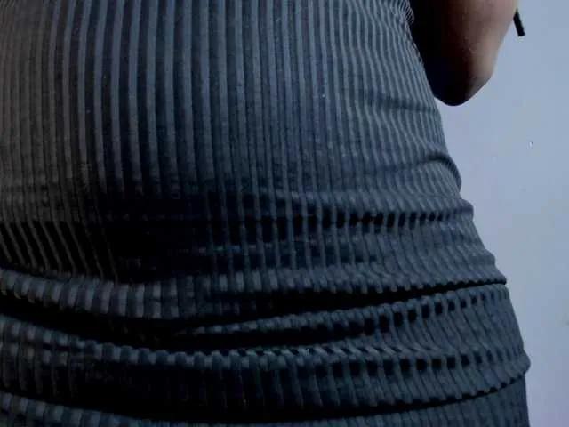 Ellie-Alves on BongaCams 