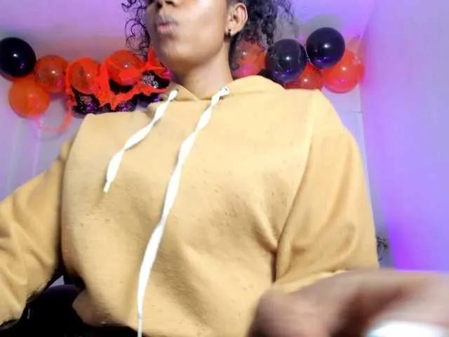 Ellie-Alves on BongaCams