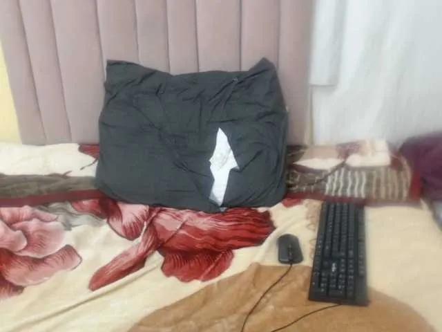 Fatassboodyxx on BongaCams 