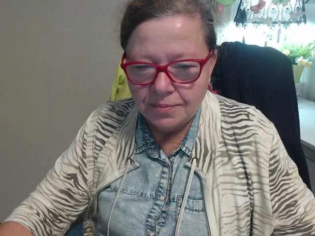 Offline flirty-adele on BongaCams