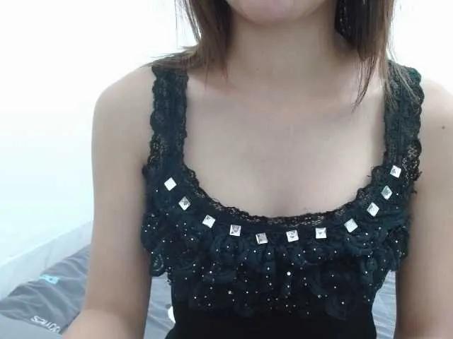 inHI on BongaCams 