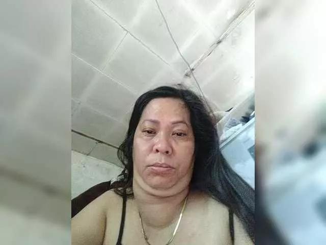 Offline jelyn87 on BongaCams