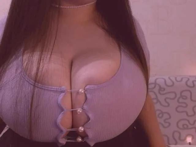 Offline juliajam1 on BongaCams