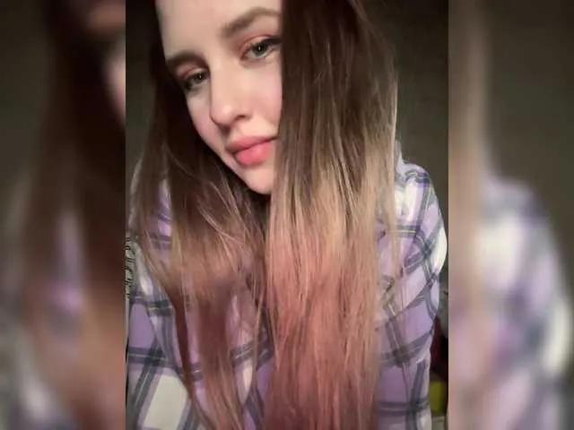 Offline L0lly-D0lly on BongaCams