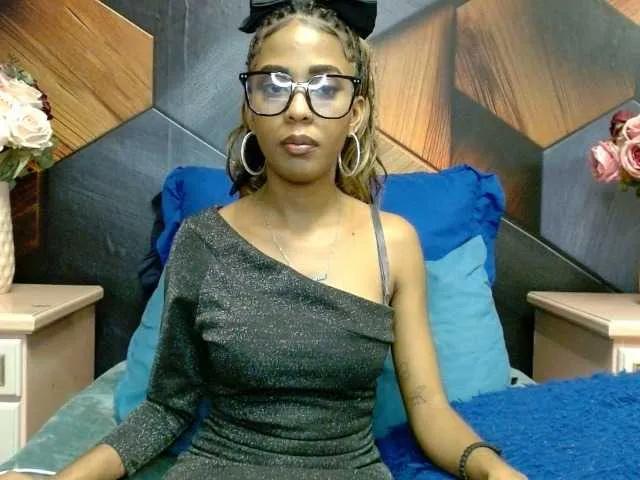 LilMisDiva on BongaCams 