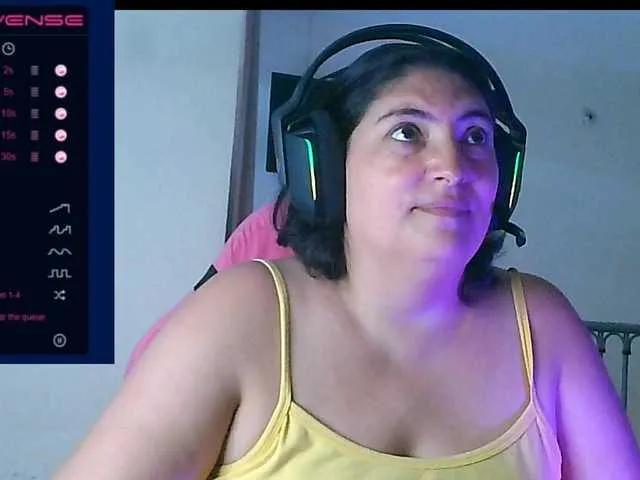 Freechat linamaria98 on BongaCams