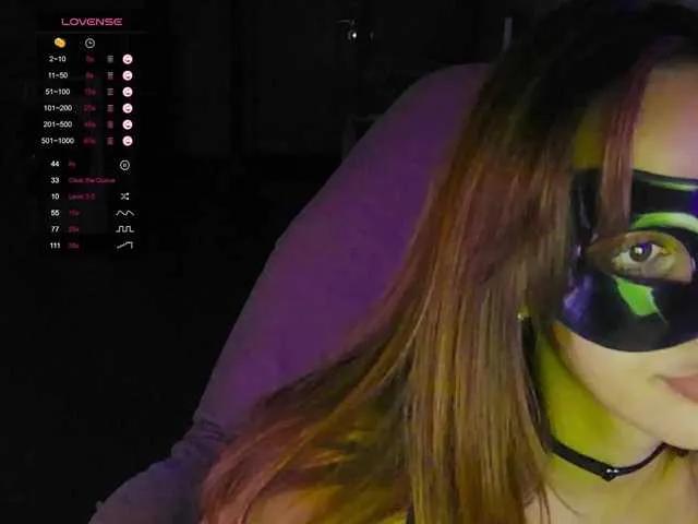 LISSAAA1 on BongaCams 