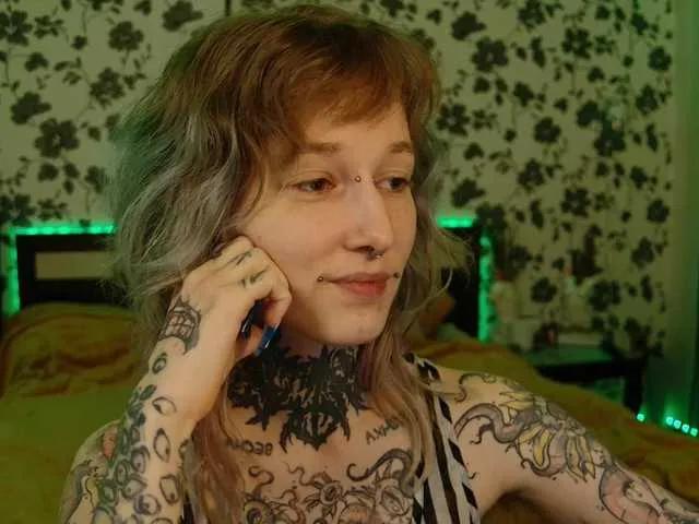 LittleSpaceMouse- on BongaCams 