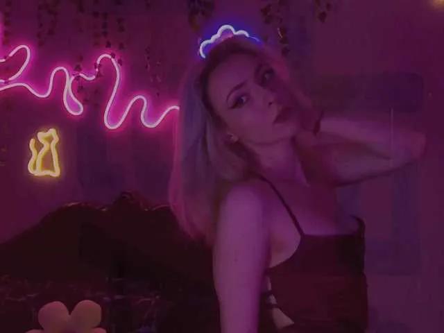 Offline LollyGirlMoon on BongaCams