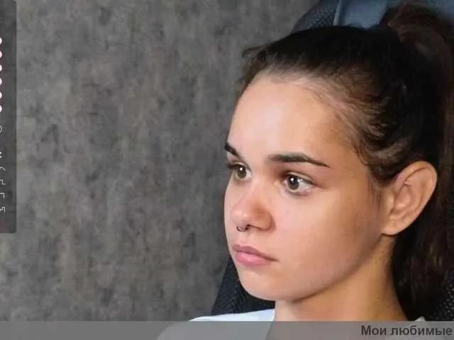 LollyMille on BongaCams 