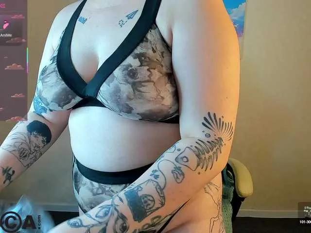 Looly-Rise on BongaCams 