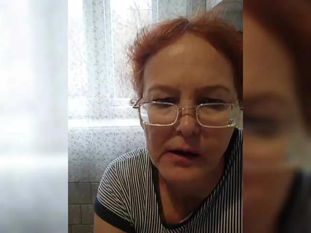 Offline Madam-oss on BongaCams