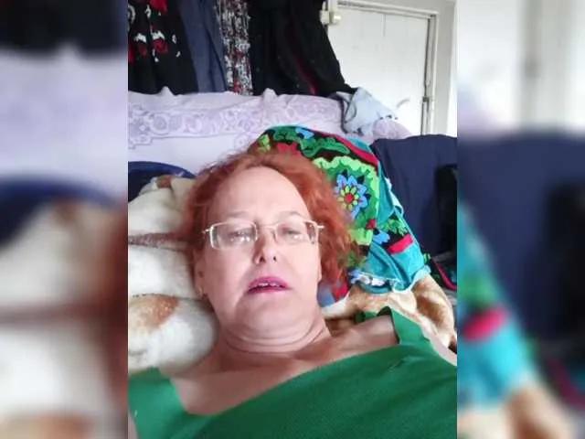 Offline Madam-oss on BongaCams
