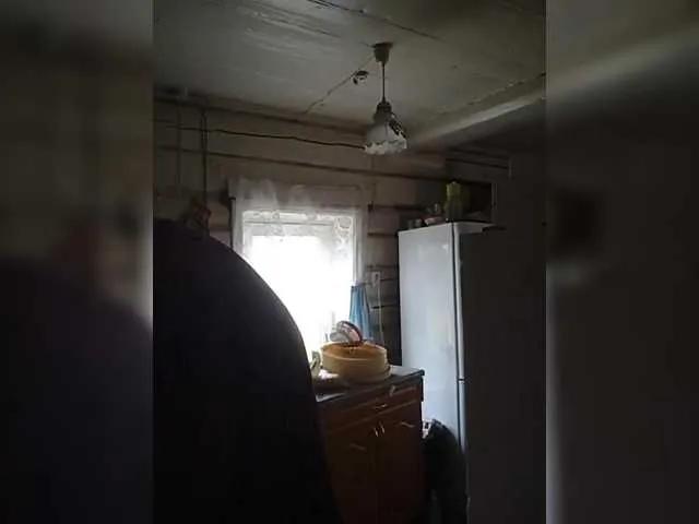 Offline Madam-oss on BongaCams
