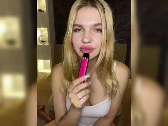 Freechat Melaniamyr on BongaCams