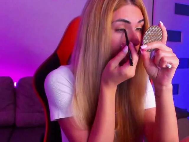Offline meow on BongaCams