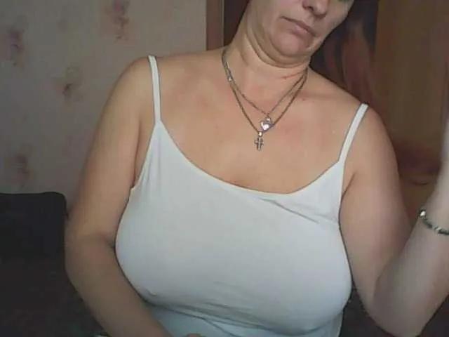 Offline MissieLorrie on BongaCams