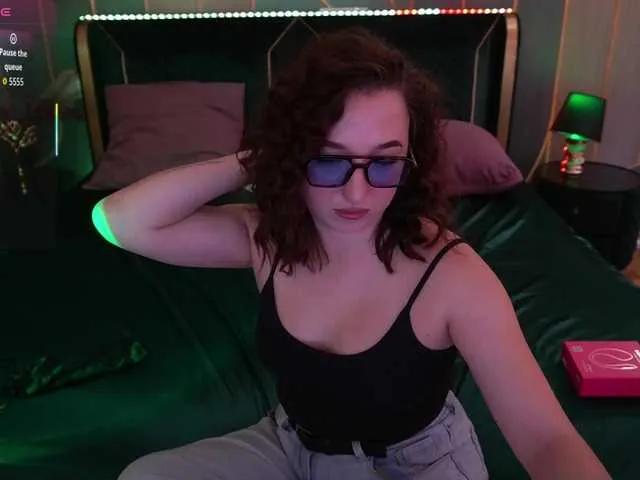 MiuMiow on BongaCams 