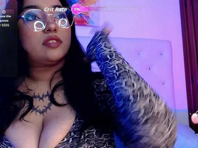 Offline mollycurvyhot on BongaCams