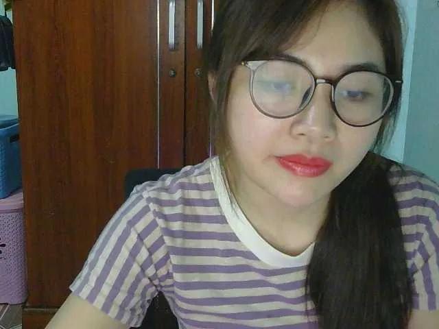 Offline nana7777 on BongaCams