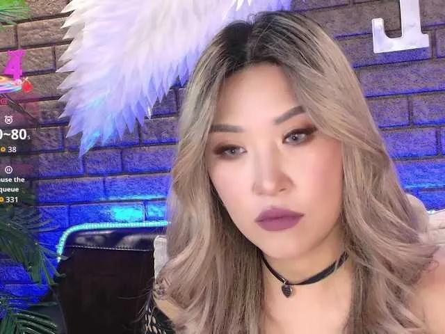 Offline nickyowl on BongaCams