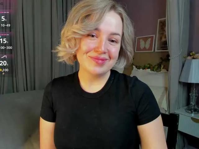 Nikki-Kai on BongaCams 