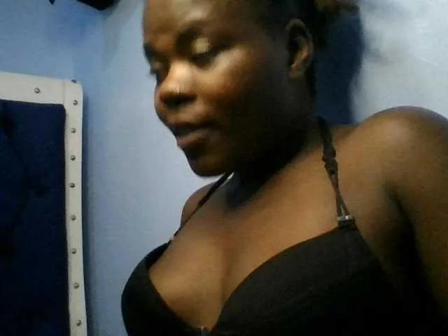 Petitegals on BongaCams