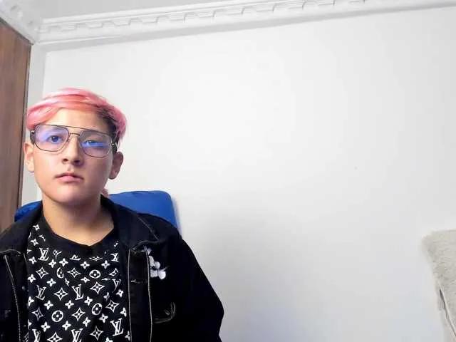 Pussy18Hardcore on BongaCams 