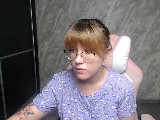 Regimasmile on BongaCams