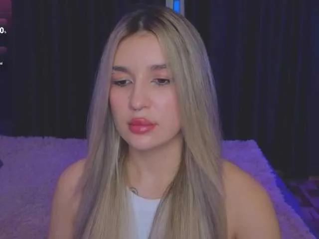 Offline RoxyChilli on BongaCams