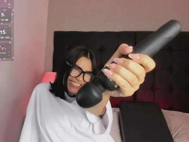 Offline SabrinaLuke on BongaCams