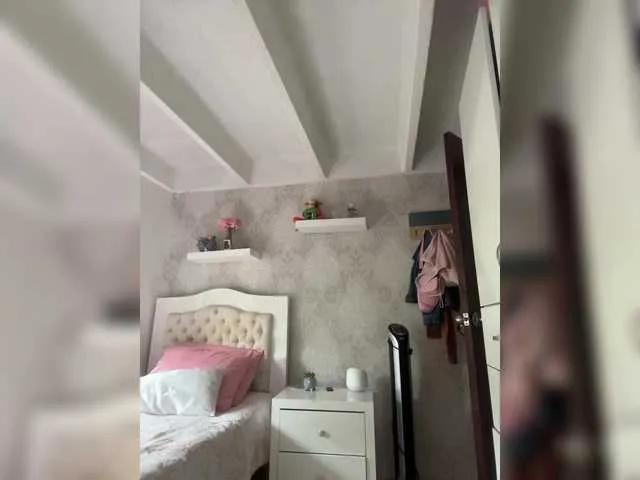 SallyeLeins on BongaCams 