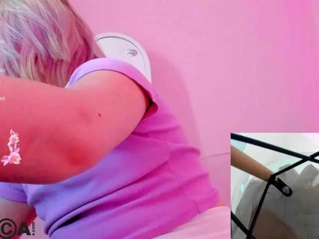 Sara-Moor on BongaCams 