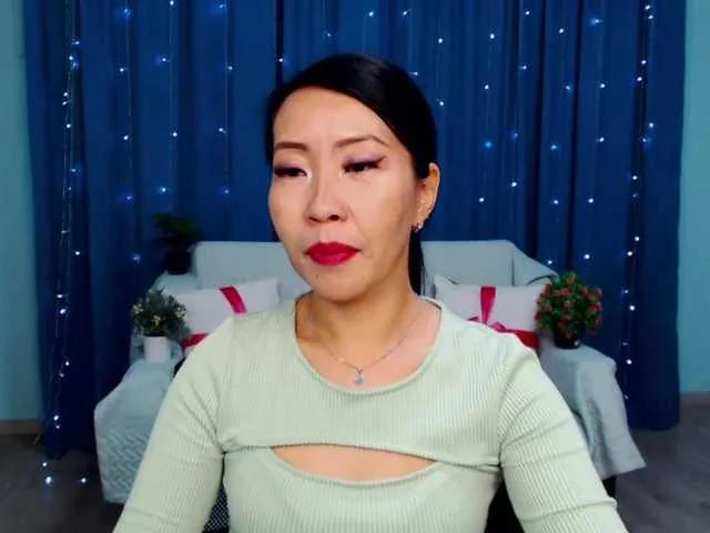 Sarahsexygirl on BongaCams