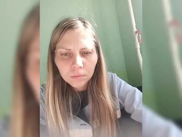 Offline Savuka on BongaCams