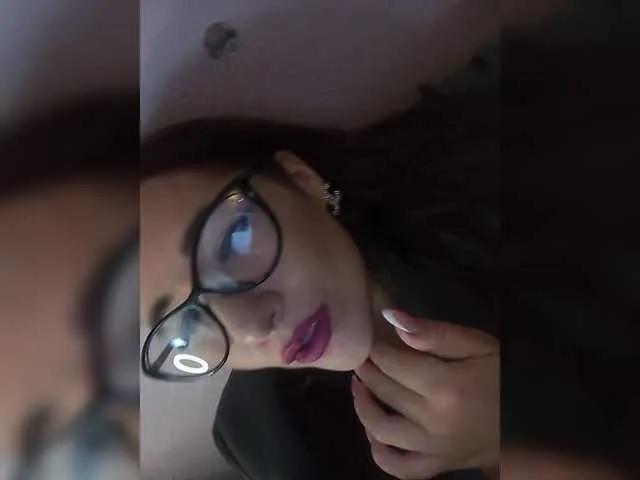 Sofa999 on BongaCams