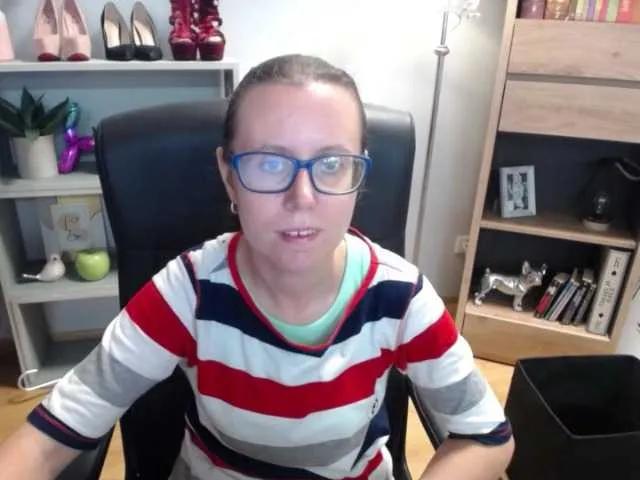 sparkleLizzy on BongaCams
