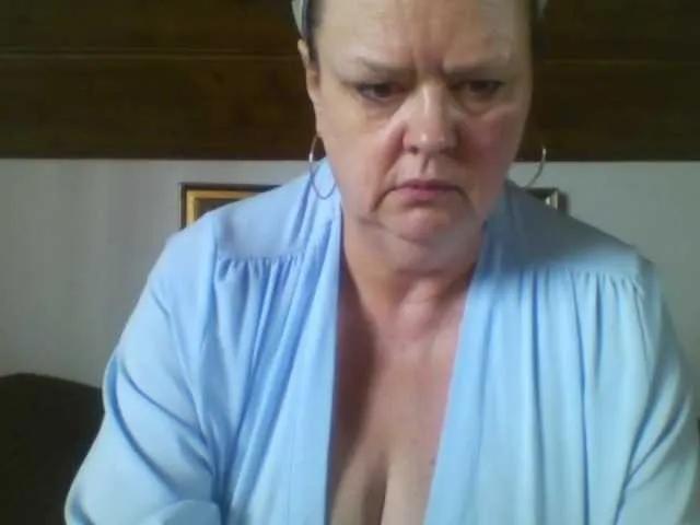 TiffanyAmore on BongaCams 